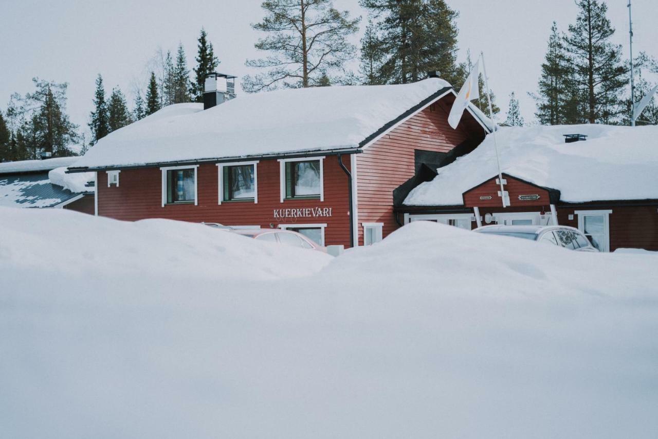 Kuerkievari Kuerhostel Akaslompolo Bagian luar foto