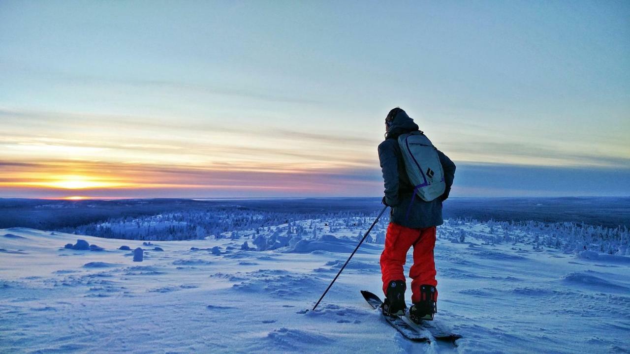 Kuerkievari Kuerhostel Akaslompolo Bagian luar foto